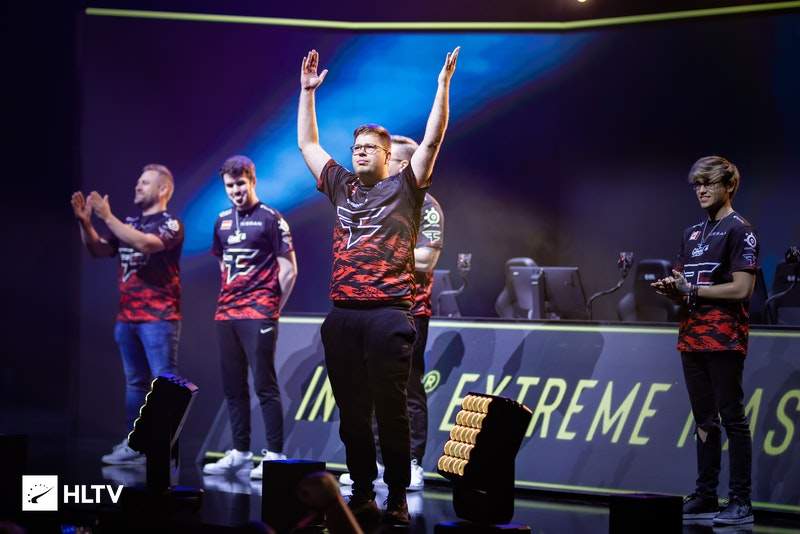 【lpl战报】RNG 2-0 TES：虎大将军宝刀未老 斩获二连MVP