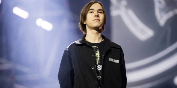 【赛后战报】卡莎尽力难救主，RA三核2：1击败EDG